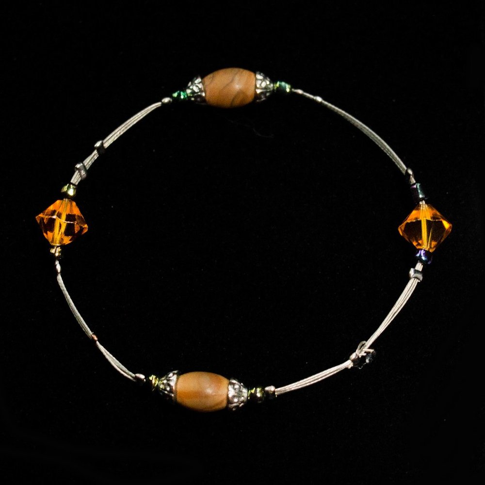 WOOD & ACRYLIC BEAD WIRE BANGLE BRACELET - JBTSYN1